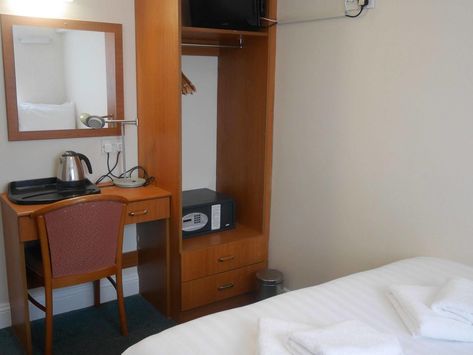Sk Heathrow Hotel Гейс Екстер'єр фото